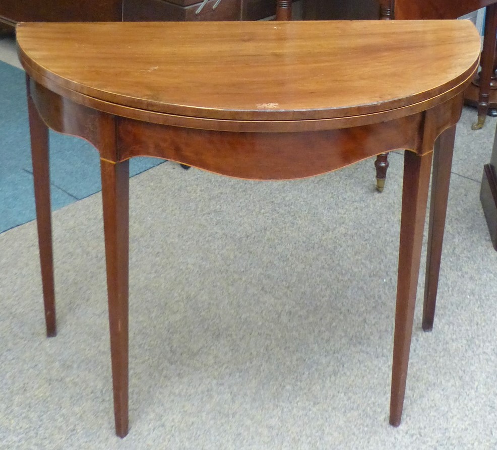 Georgian Revival Table (1 of 1) Georgian Revival Table (1 of 1)