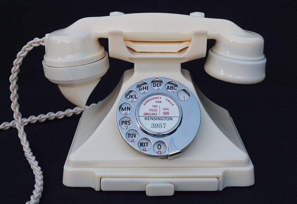 Ivory GPO 1232L with Drawer 1955 (1 of 5)