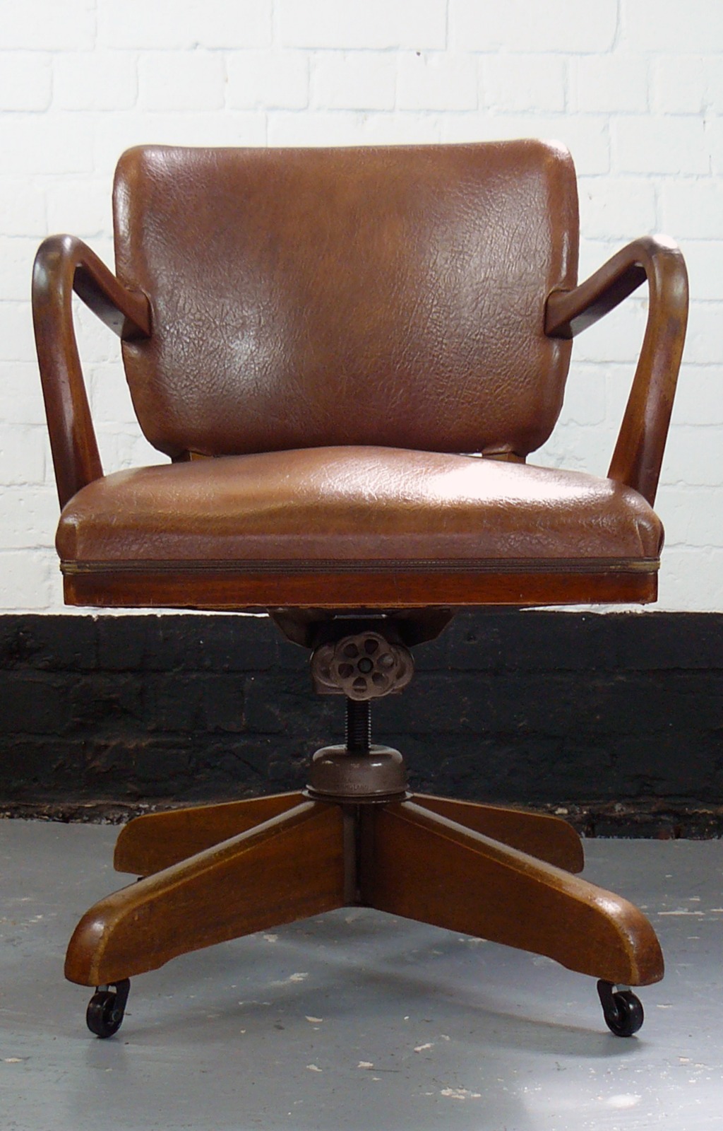 1930s Vintage Hillcrest Swivel Desk / Office Chair (1 of 1) 1930s Vintage Hillcrest Swivel Desk / Office Chair (1 of 1)