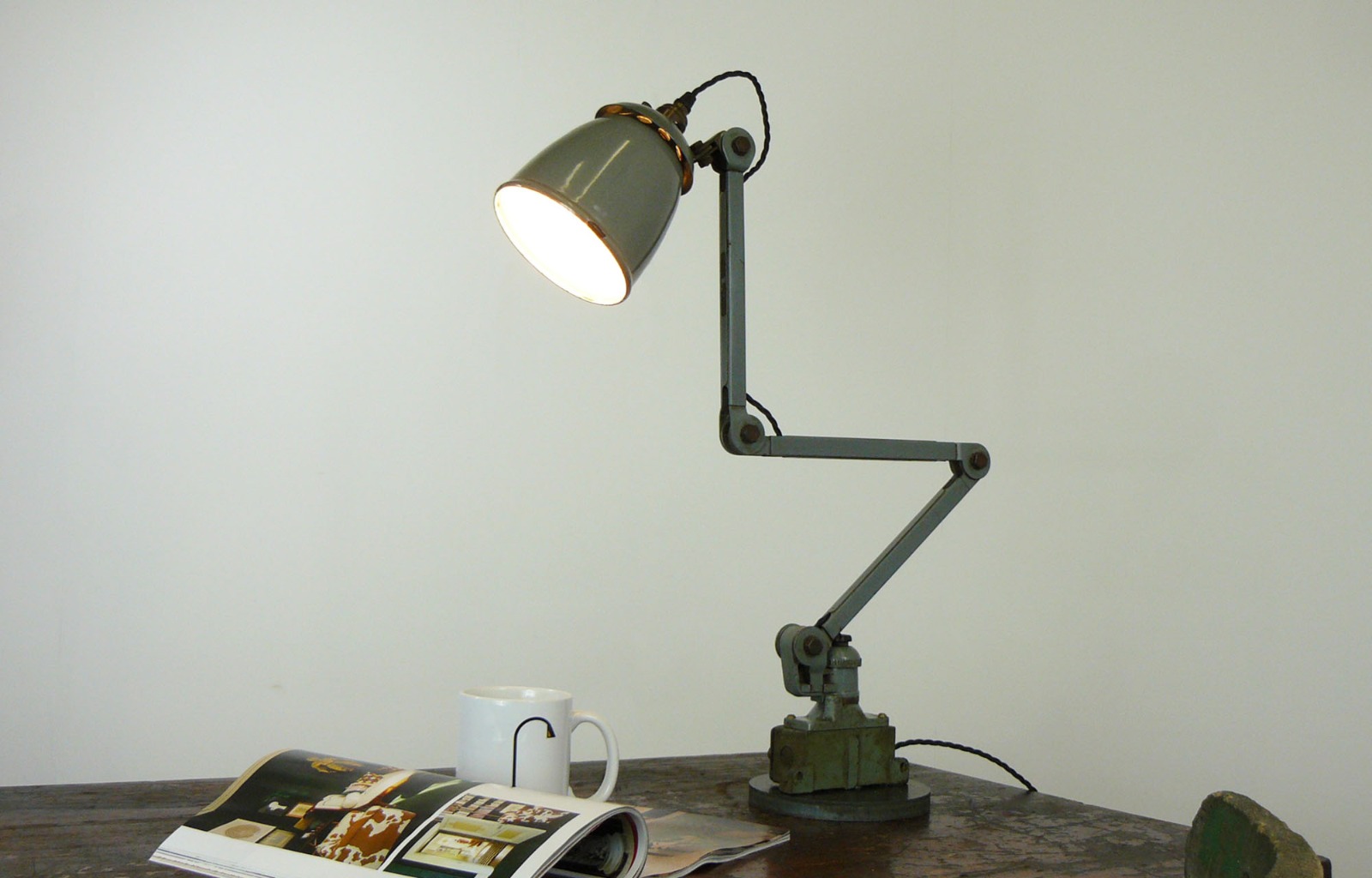 Vintage Edl Work Lamp, Industrial Machine Table Desk Light (1 of 1) Vintage Edl Work Lamp, Industrial Machine Table Desk Light (1 of 1)