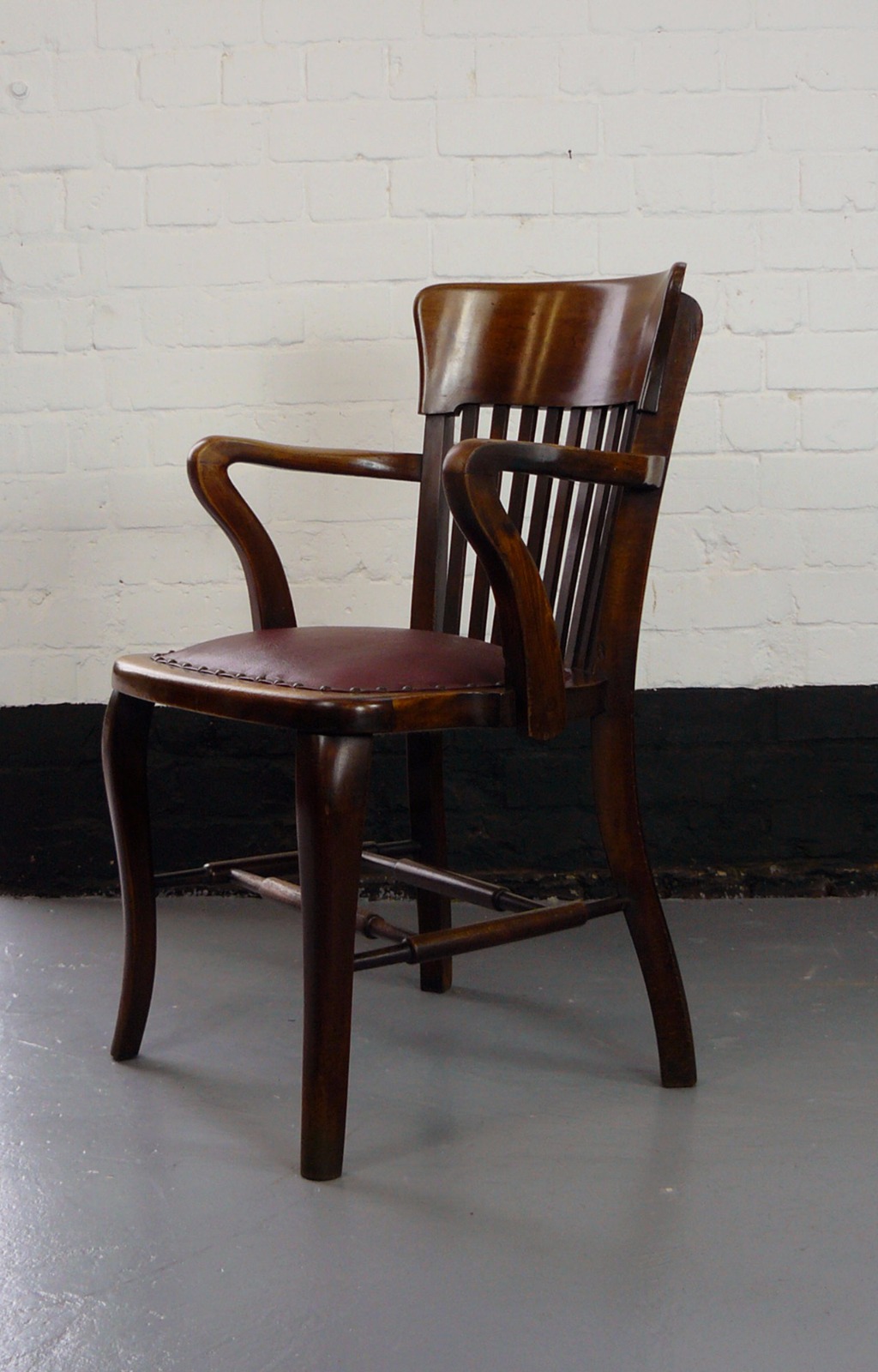 Good Vintage 1930s Office Desk Chair (1 of 1) Good Vintage 1930s Office Desk Chair (1 of 1)