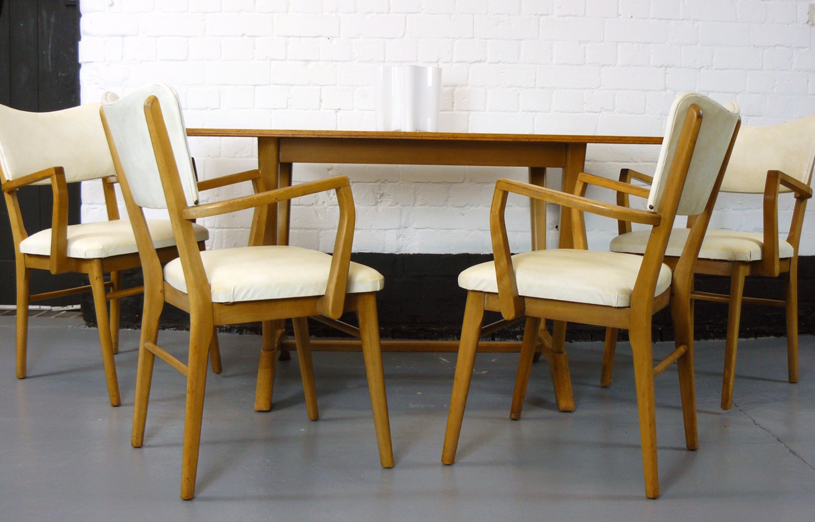 Good Vintage Mid Century Set of 4 Armchairs & Dining Table (1 of 1) Good Vintage Mid Century Set of 4 Armchairs & Dining Table (1 of 1)