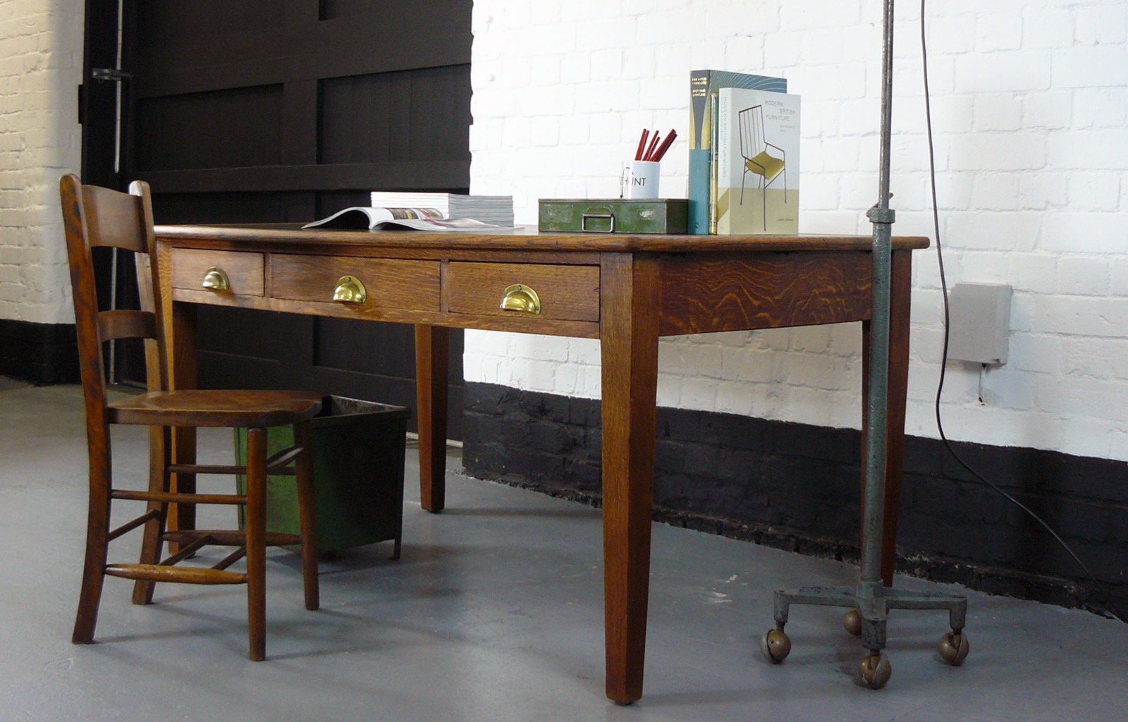 Good Early 1930s 3 Drawer Oak Desk with Brass Handles (1 of 1) Good Early 1930s 3 Drawer Oak Desk with Brass Handles (1 of 1)