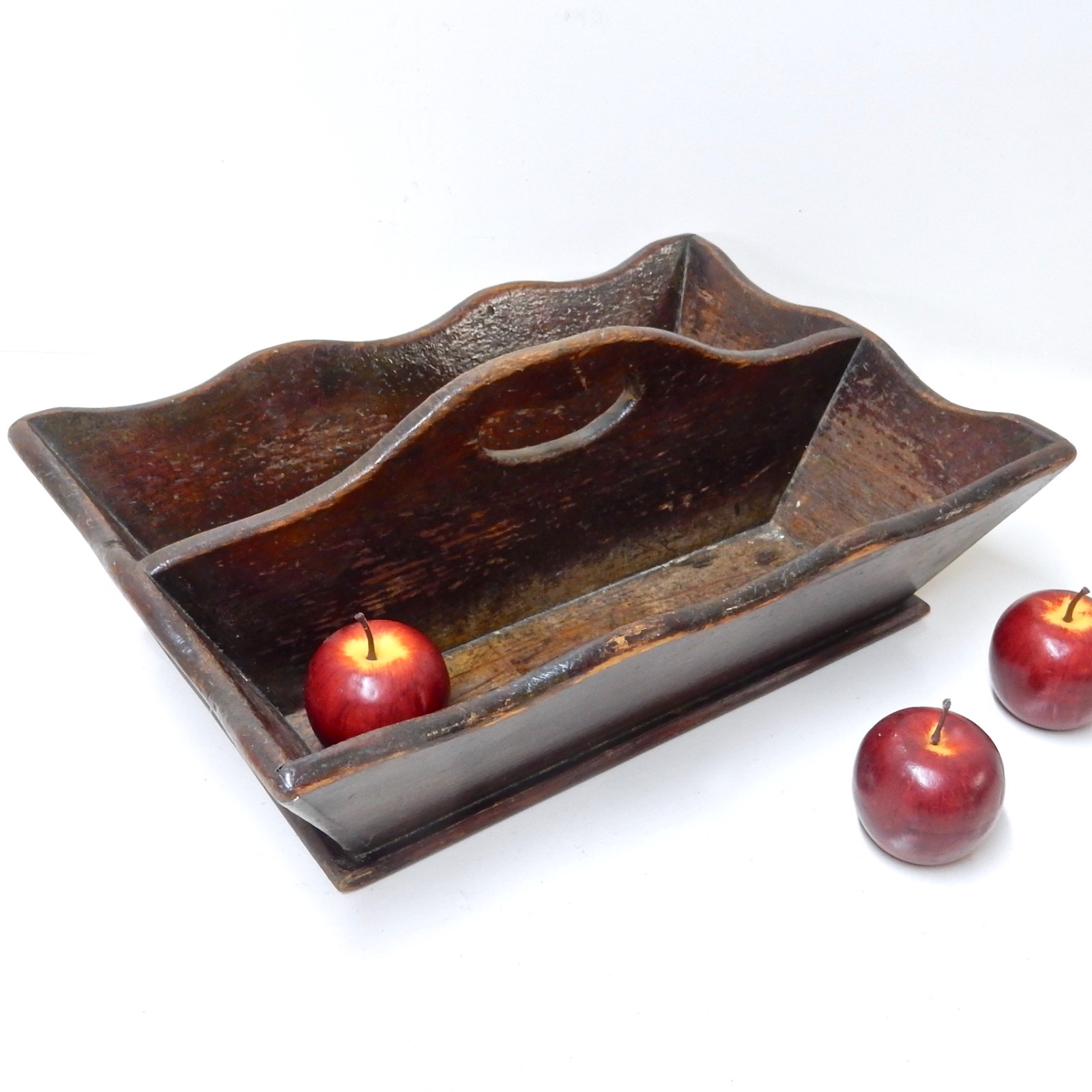 Shaped Pine Cutlery Tray (1 of 1) Shaped Pine Cutlery Tray (1 of 1)