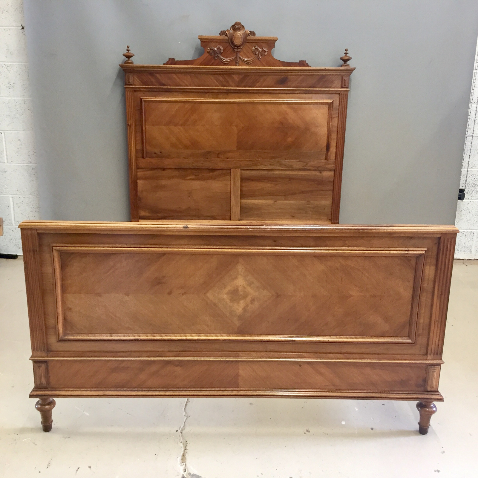 French Walnut Henri II Style Double Bed c.1900 (1 of 1) French Walnut Henri II Style Double Bed c.1900 (1 of 1)