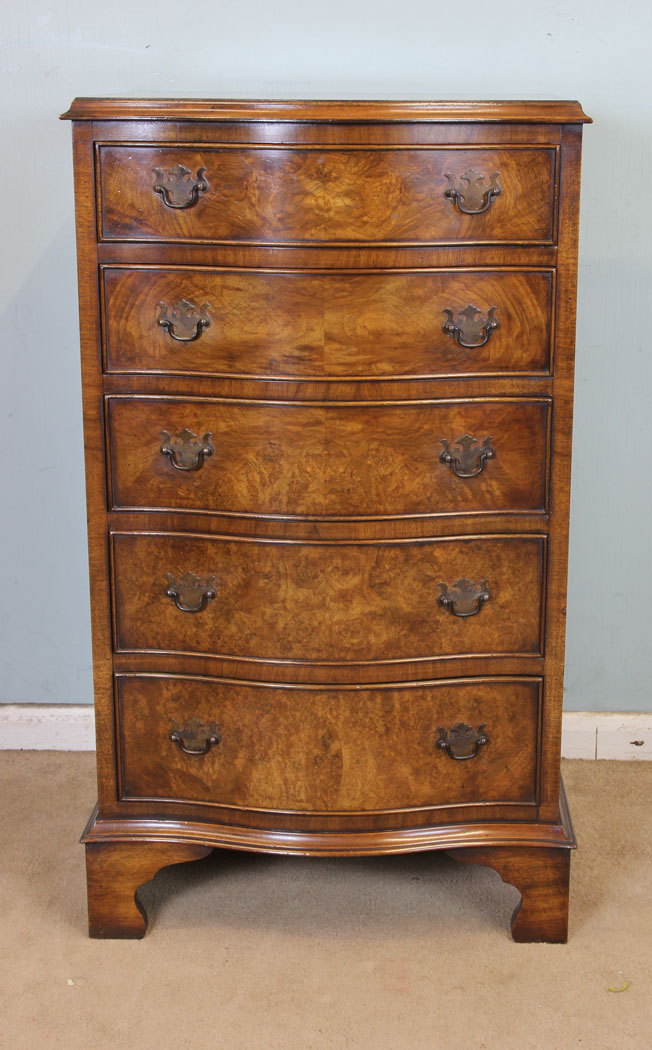 Burr Walnut Small Serpentine Front Chest of Drawers (1 of 1) Burr Walnut Small Serpentine Front Chest of Drawers (1 of 1)
