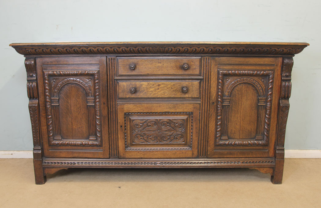 Antique Carved Oak Sideboard Dresser Base (1 of 13) Antique Carved Oak Sideboard Dresser Base (1 of 13)