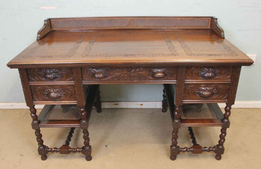 Antique Mahogany Knee Hole Writing Desk (1 of 10) Antique Mahogany Knee Hole Writing Desk (1 of 10)