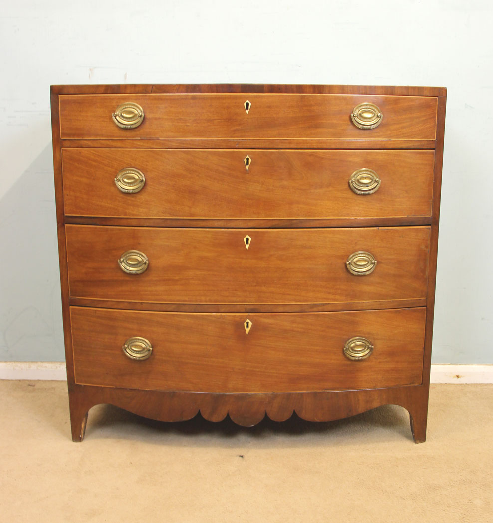 Antique 19th Century Mahogany Bow Front Chest of Drawers (1 of 11) Antique 19th Century Mahogany Bow Front Chest of Drawers (1 of 11)