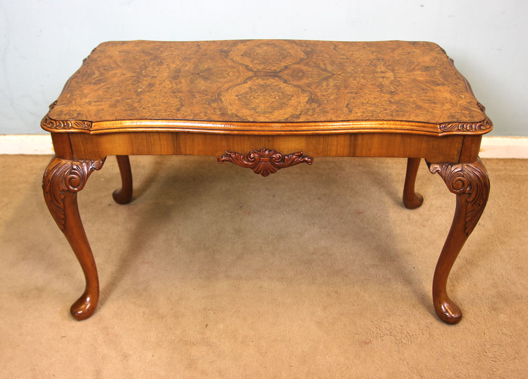 Burr Walnut Coffee Table C.1920 (1 of 1) Burr Walnut Coffee Table C.1920 (1 of 1)