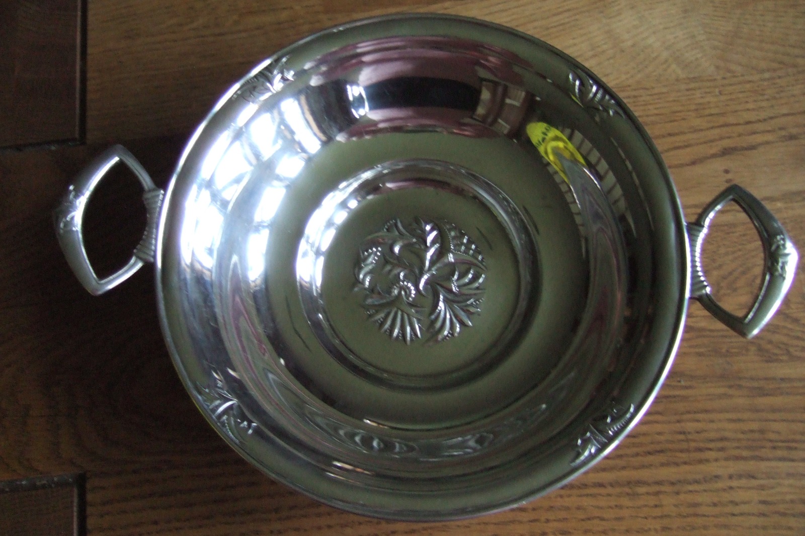 WMF Plated Bowl with Angular Handles (1 of 4)