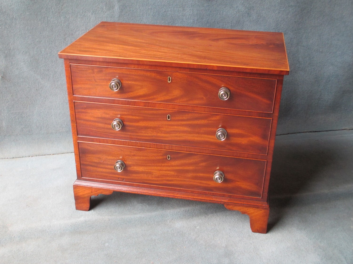 Georgian Mahogany Chest of Drawers c.1800 (1 of 1) Georgian Mahogany Chest of Drawers c.1800 (1 of 1)