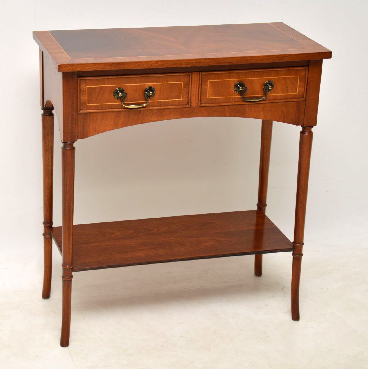 Georgian Style Mahogany Console Table c.1950 (1 of 1) Georgian Style Mahogany Console Table c.1950 (1 of 1)