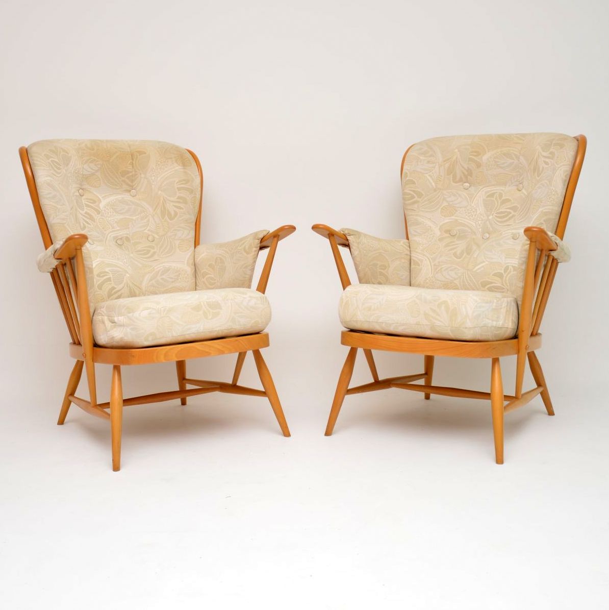1970’S Pair of Vintage Ercol Armchairs (1 of 1)