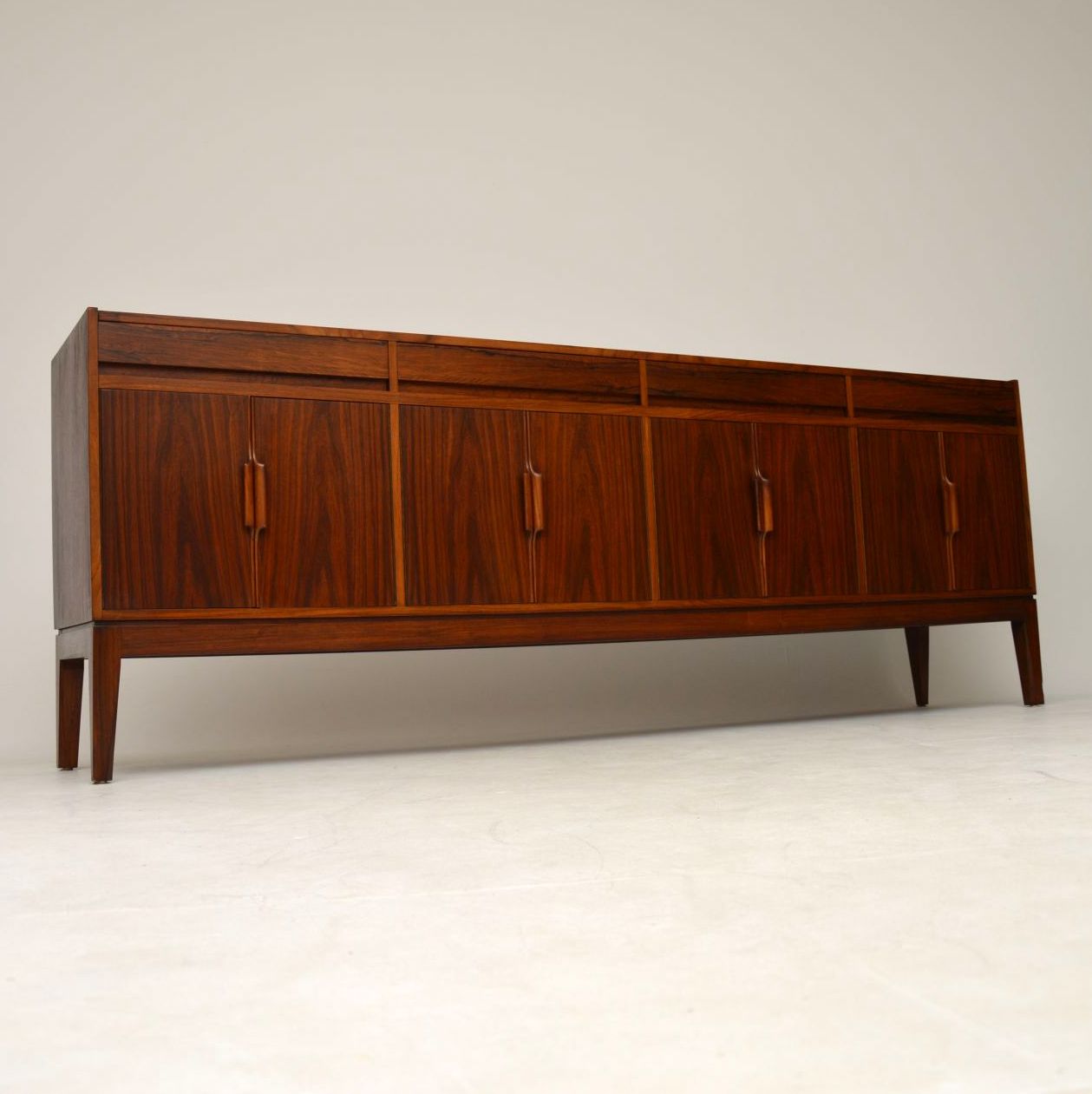 Vintage Rosewood Sideboard by Robert Heritage For Archie Shine 1960s (1 of 1)