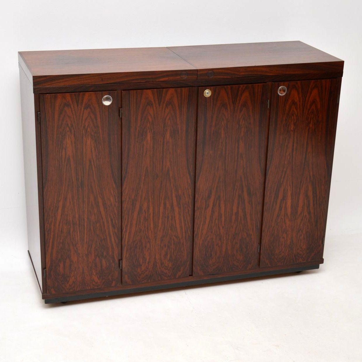 Vintage Danish Rosewood Drinks Cabinet / Bar by Dyrlund 1960s (1 of 1)