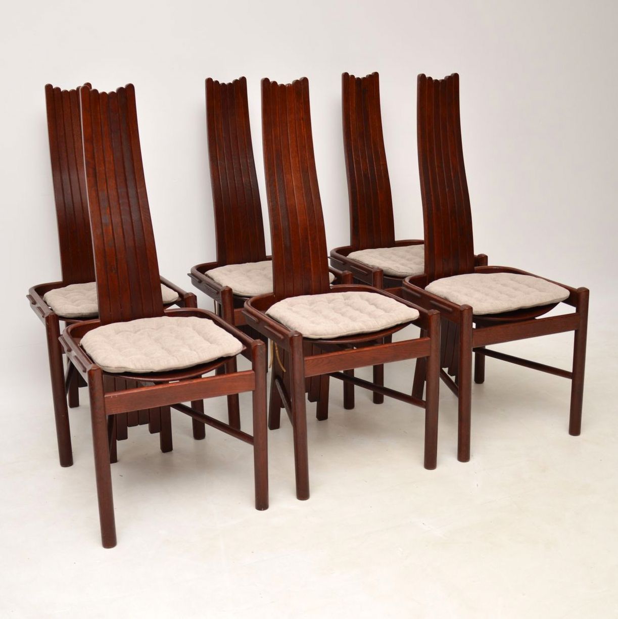 1970s Set of 6 Vintage Dining Chairs (1 of 1) 1970s Set of 6 Vintage Dining Chairs (1 of 1)