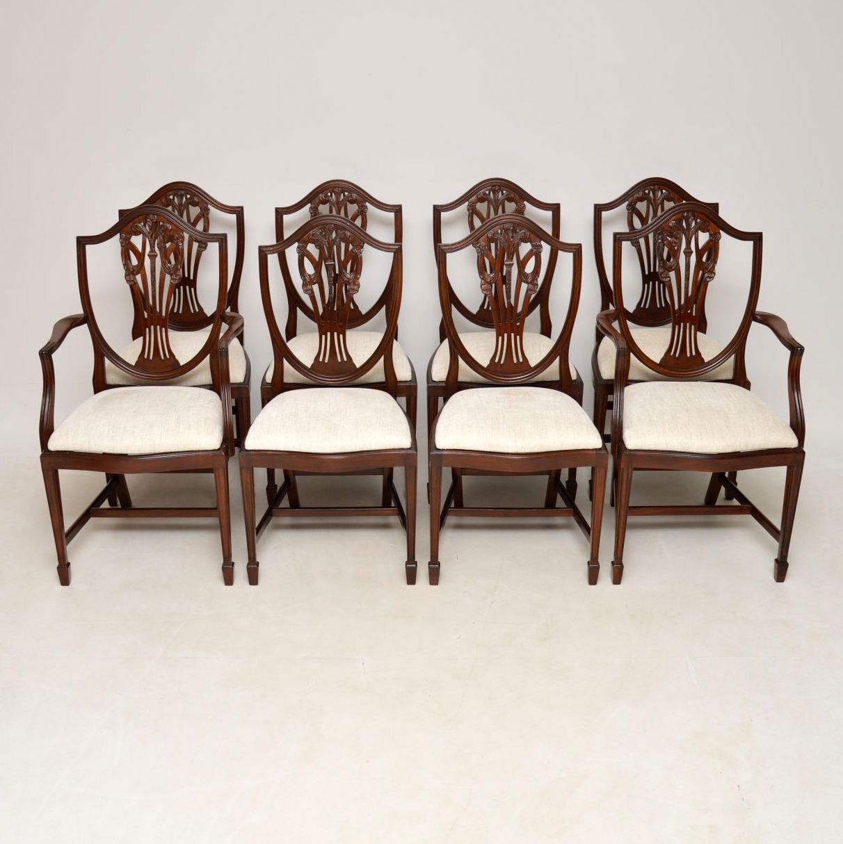 Set of 8 Georgian Style Mahogany Dining Chairs (1 of 1) Set of 8 Georgian Style Mahogany Dining Chairs (1 of 1)