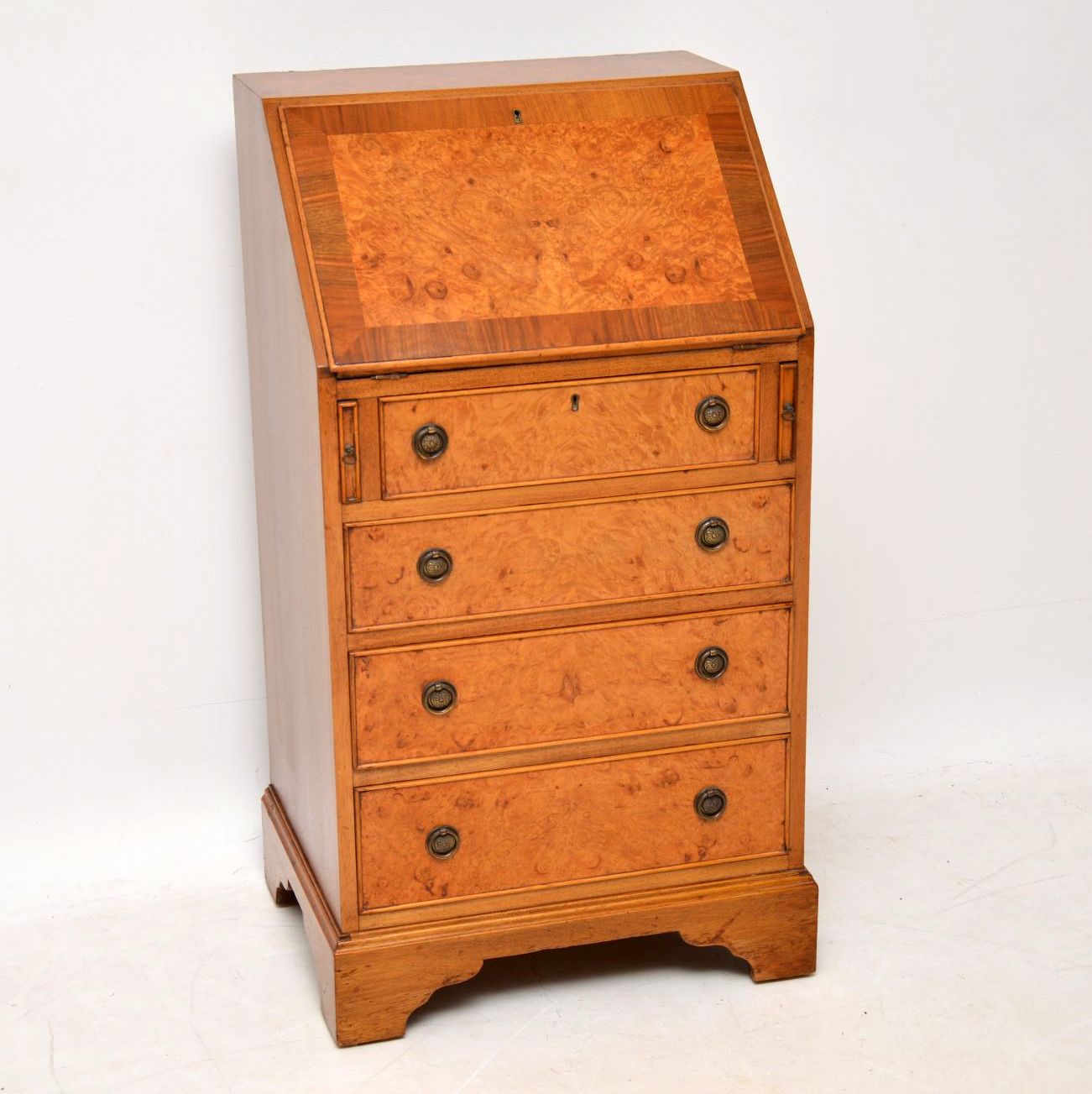 Burr Maple & Walnut Writing Bureau (1 of 1) Burr Maple & Walnut Writing Bureau (1 of 1)