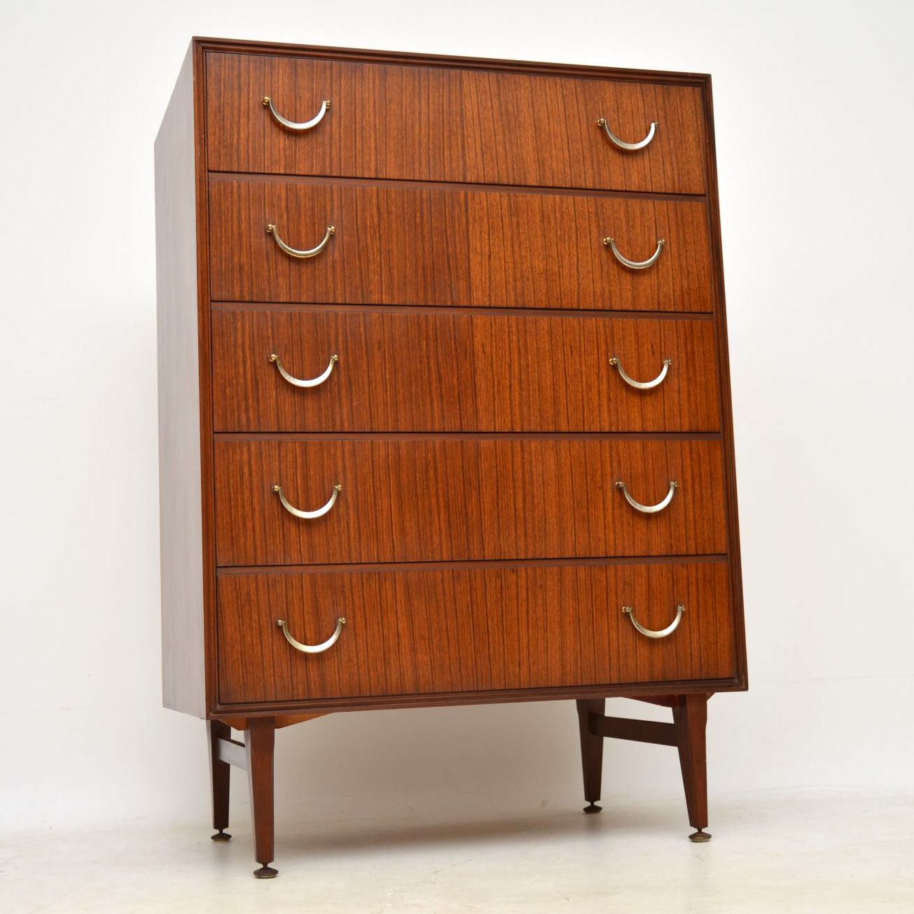 1950s Vintage Chest of Drawers in Tola (1 of 1)