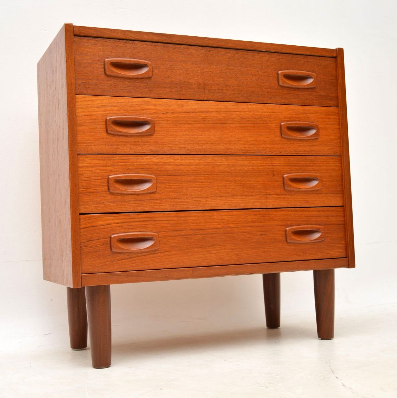 1960s Danish Teak Chest of Drawers (1 of 1) 1960s Danish Teak Chest of Drawers (1 of 1)