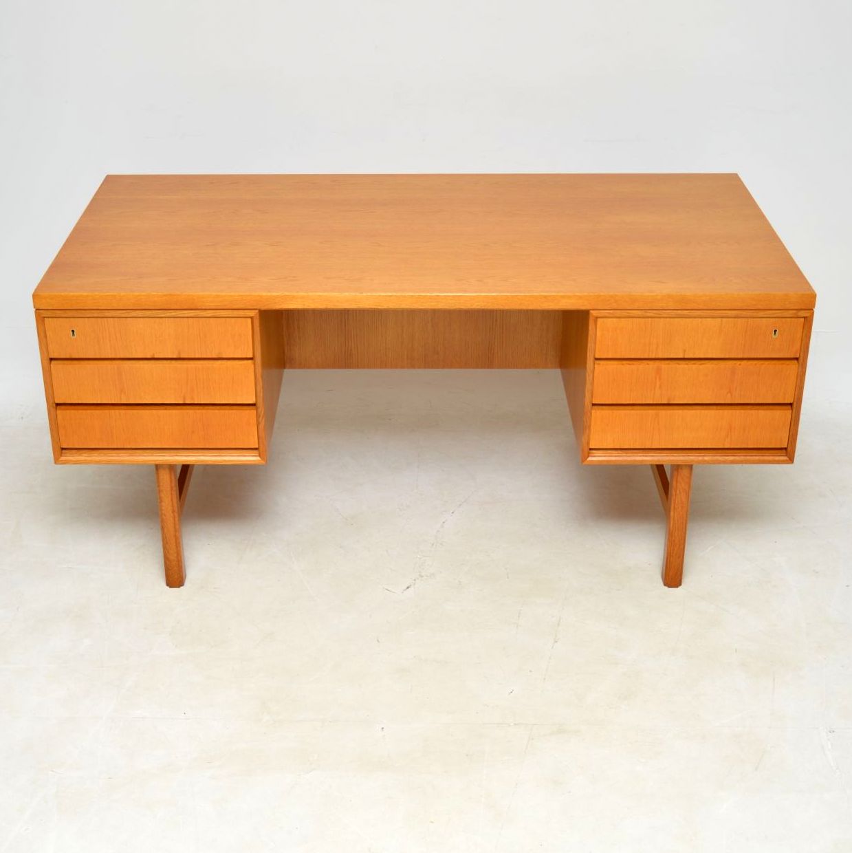 1960s Danish Oak Vintage Desk by Gunni Omann (1 of 1) 1960s Danish Oak Vintage Desk by Gunni Omann (1 of 1)