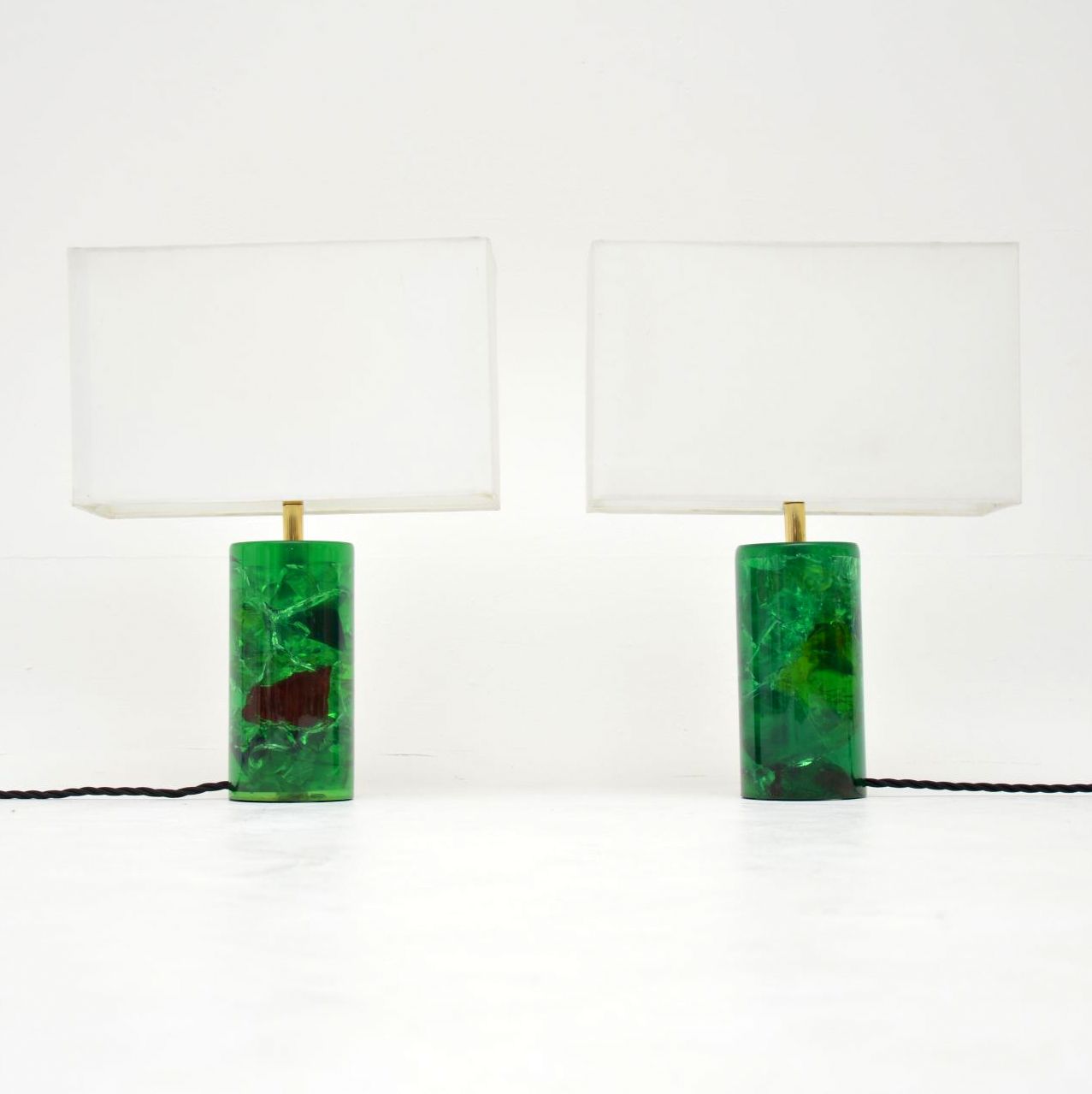 1960s Pair of Vintage Resin Table Lamps (1 of 6)