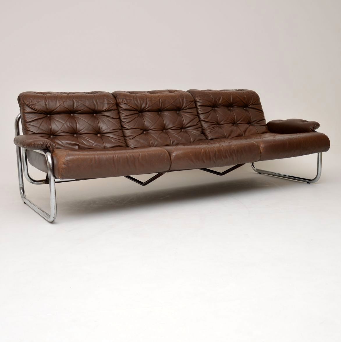 1970s Vintage Leather & Chrome Sofa by Rodney Kinsman for Omk (1 of 1)