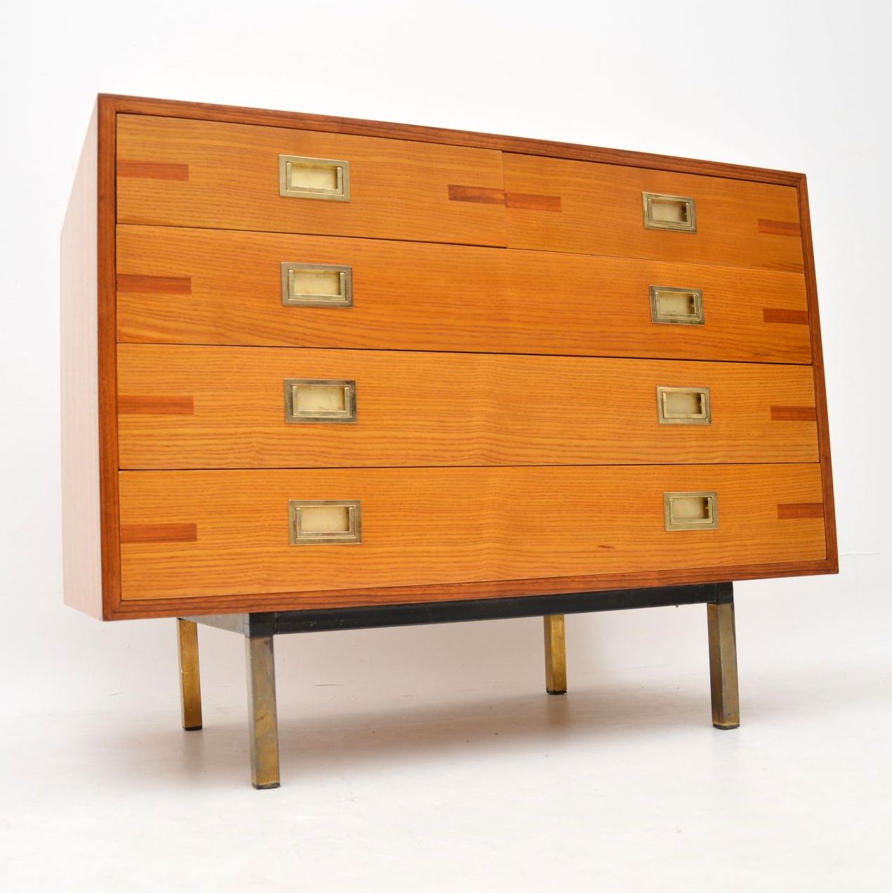 1960s Vintage Elm & Walnut Chest of Drawers (1 of 1)