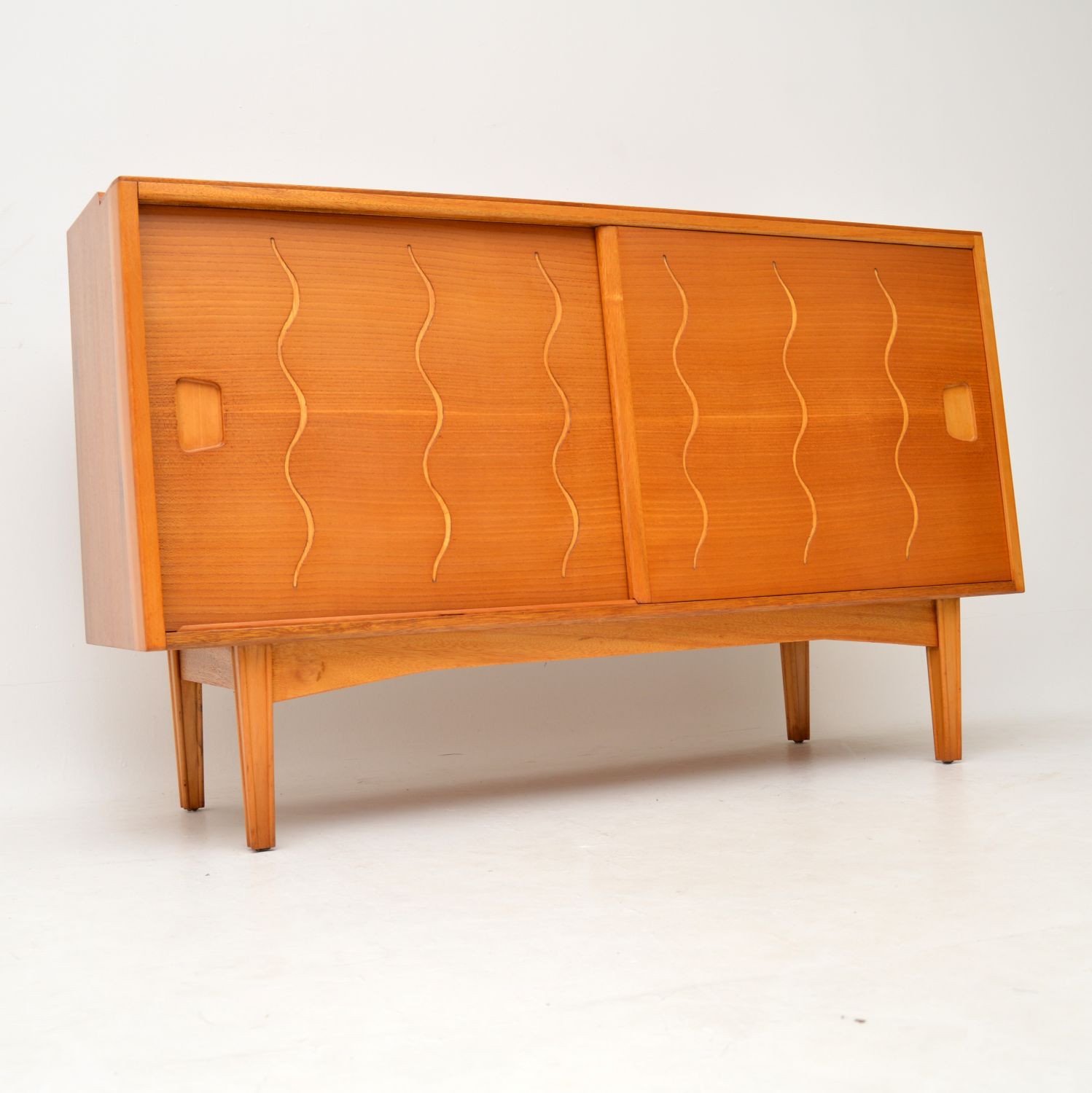 1950S Vintage Elm & Walnut Sideboard (1 of 12)