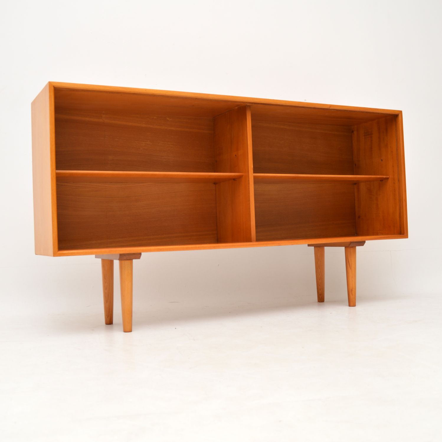 1950s Vintage Satinwood Bookcase by Robin Day for Hille (1 of 11)