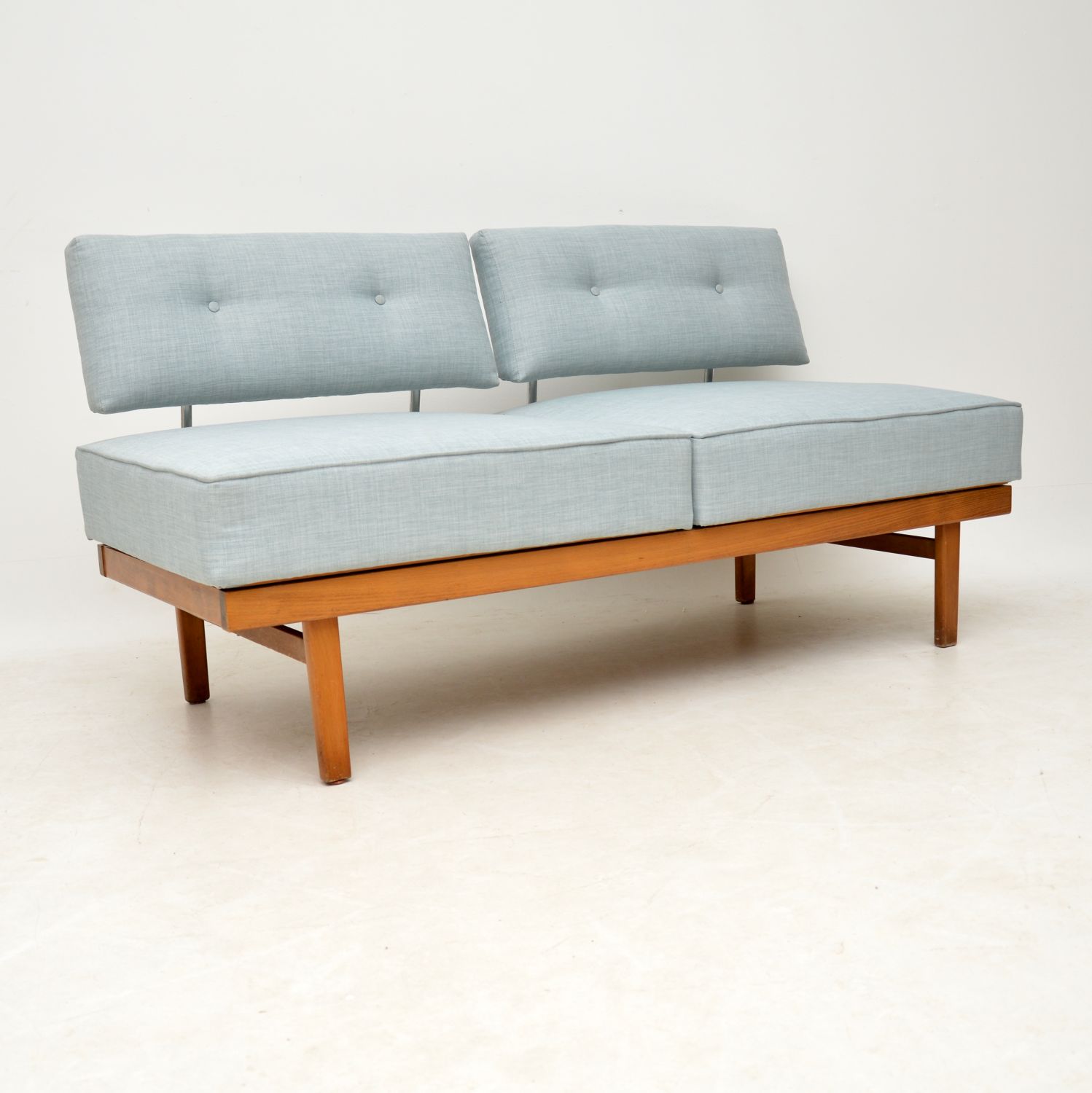 1950s Vintage Sofa Bed by Wilhelm Knoll (1 of 9)