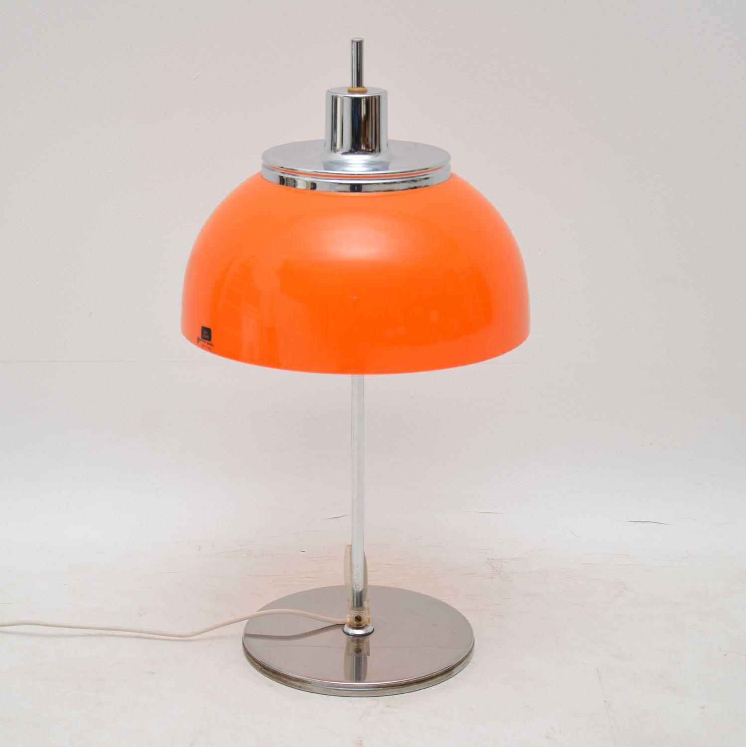 1970s Vintage Italian Table Lamp by Harvey Guzzini (1 of 1)