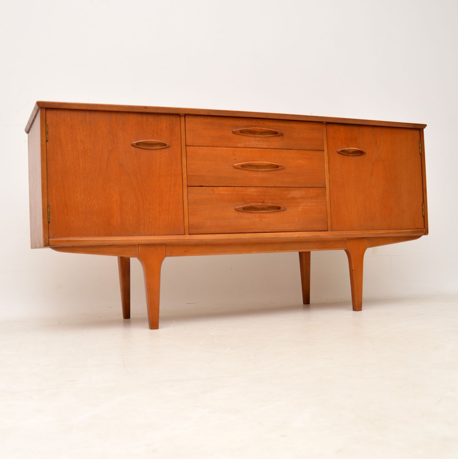 1960s Teak Vintage Sideboard (1 of 1)