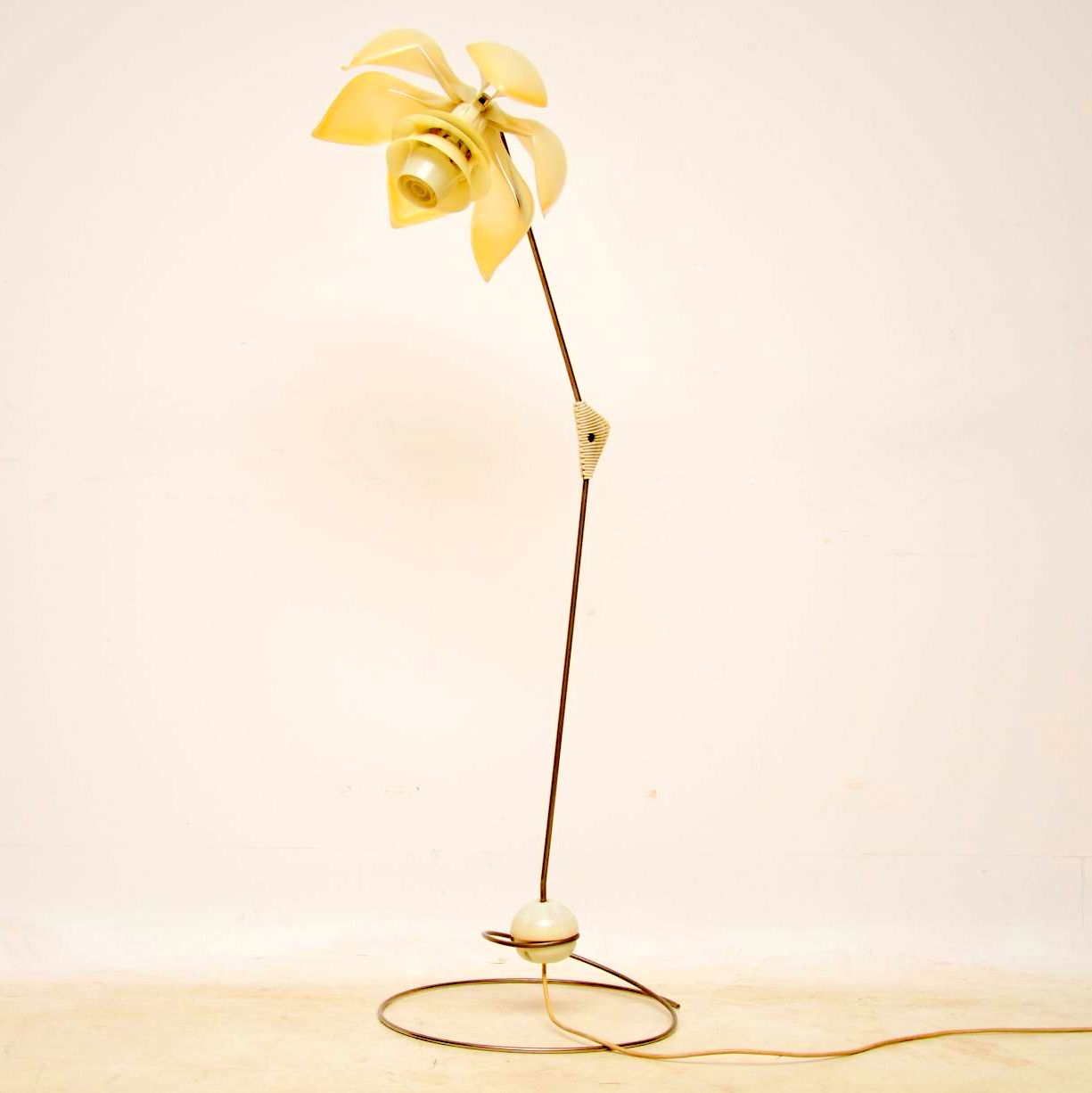 1950s Vintage Floor Lamp – Symanka Sy1 by Gunter Ssymmank (1 of 12)