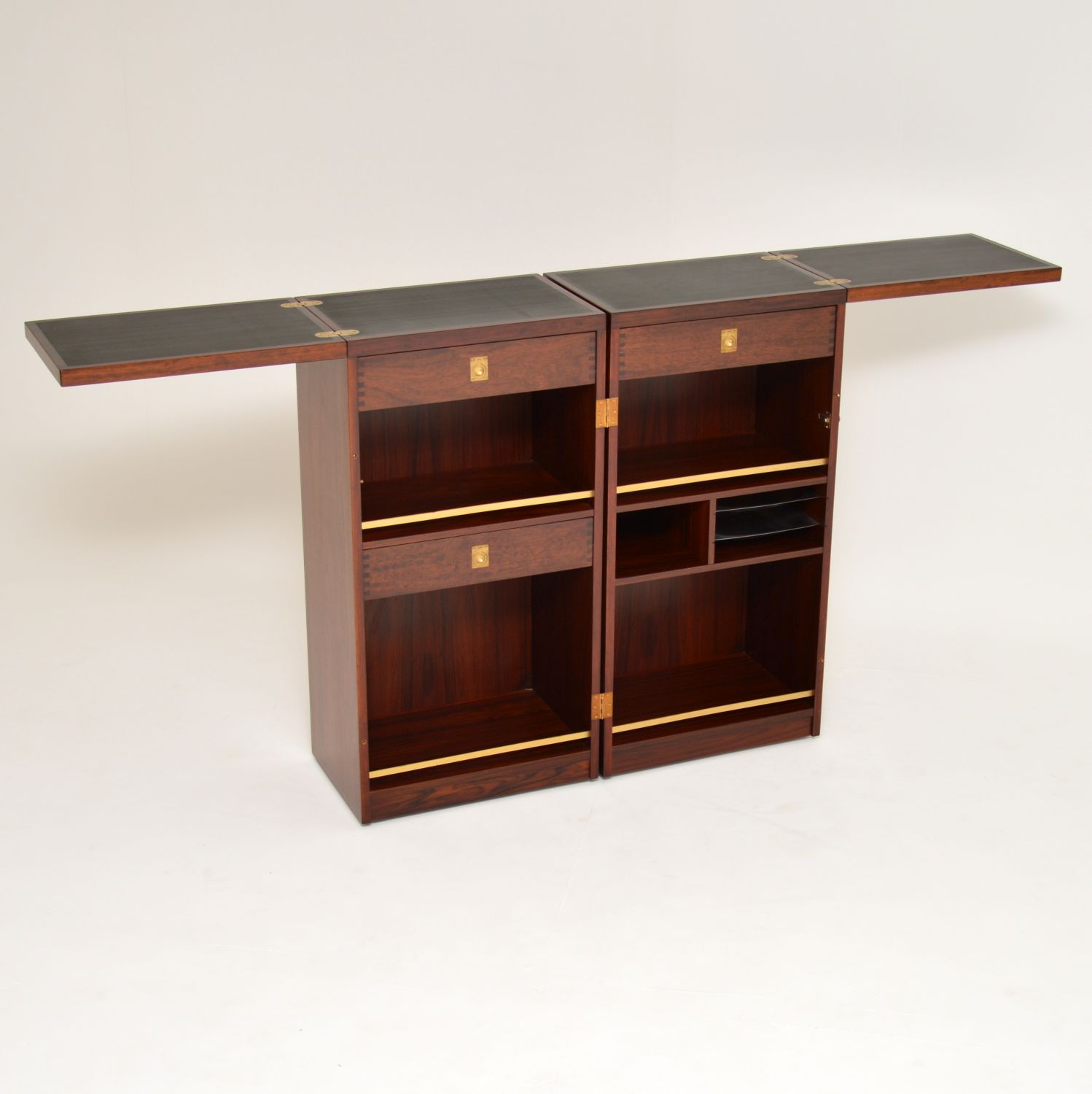 1960s Danish Vintage Bar by Reno Wahl Iversen For Dyrlund (1 of 12) 1960s Danish Vintage Bar by Reno Wahl Iversen For Dyrlund (1 of 12)