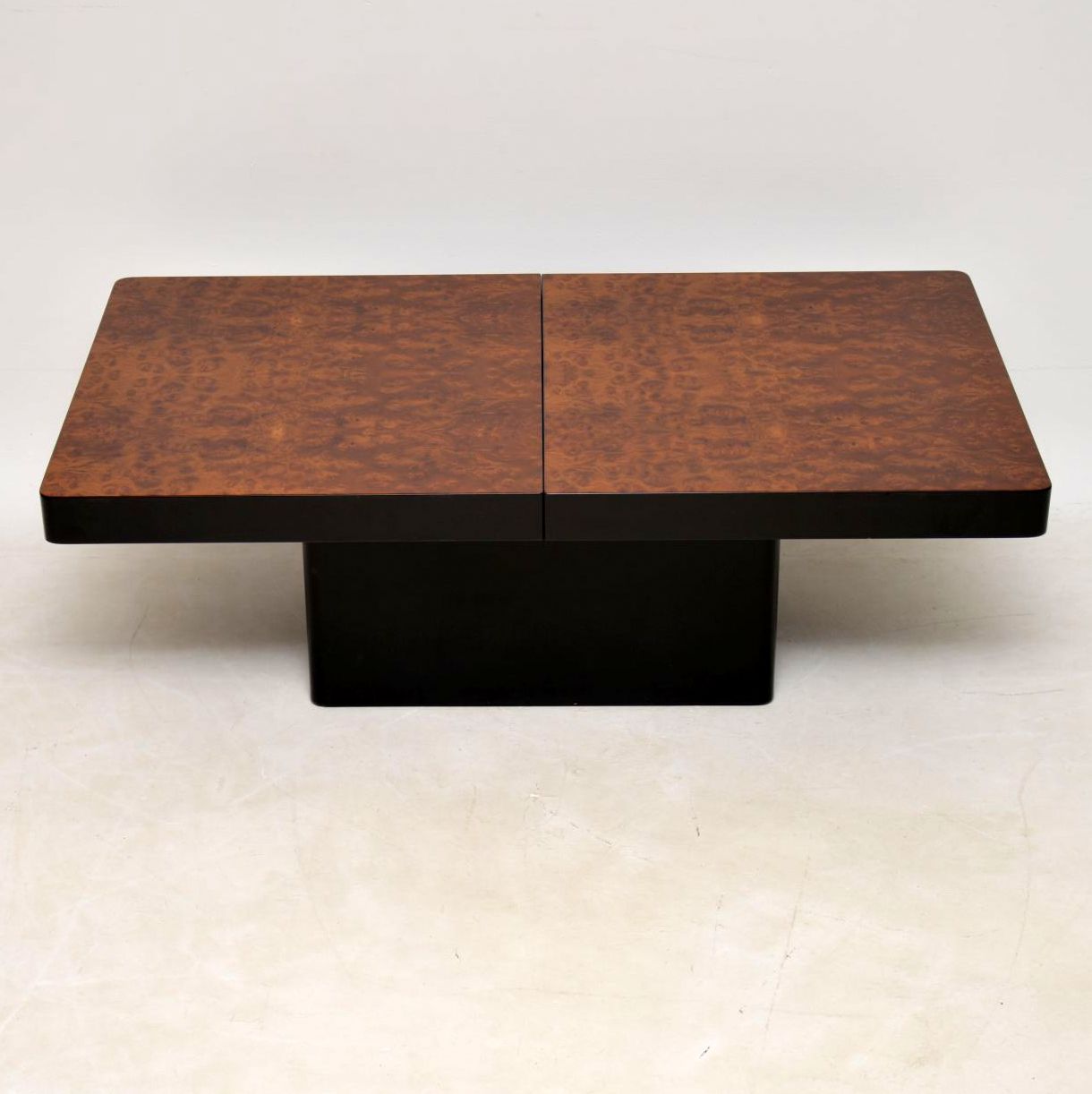 1970s Vintage Italian Burr Walnut Coffee Table (1 of 12) 1970s Vintage Italian Burr Walnut Coffee Table (1 of 12)