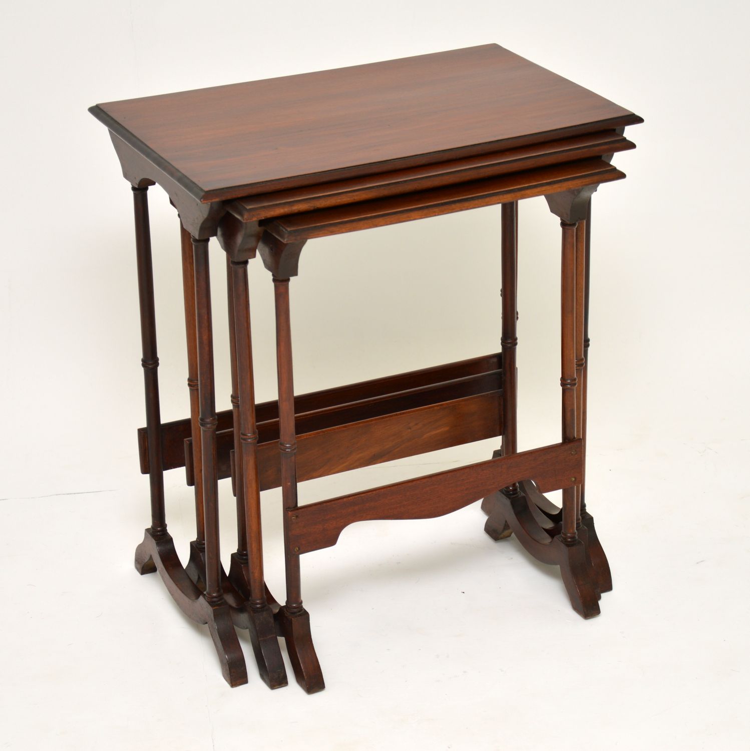 Antique Mahogany Nest of Three Tables (1 of 9) Antique Mahogany Nest of Three Tables (1 of 9)