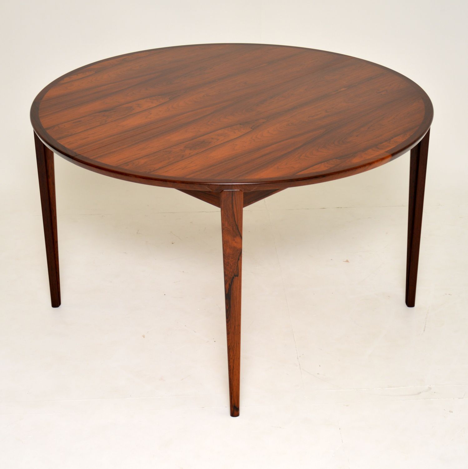 1960s Danish Rosewood Dining Table by Rosengren Hansen (1 of 12) 1960s Danish Rosewood Dining Table by Rosengren Hansen (1 of 12)