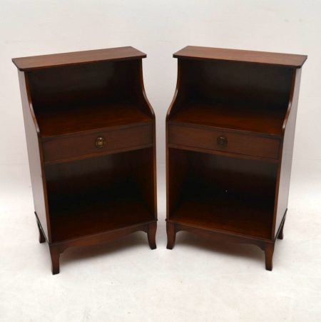Pair of Mahogany Bedside Cabinets c.1920 (1 of 1) Pair of Mahogany Bedside Cabinets c.1920 (1 of 1)