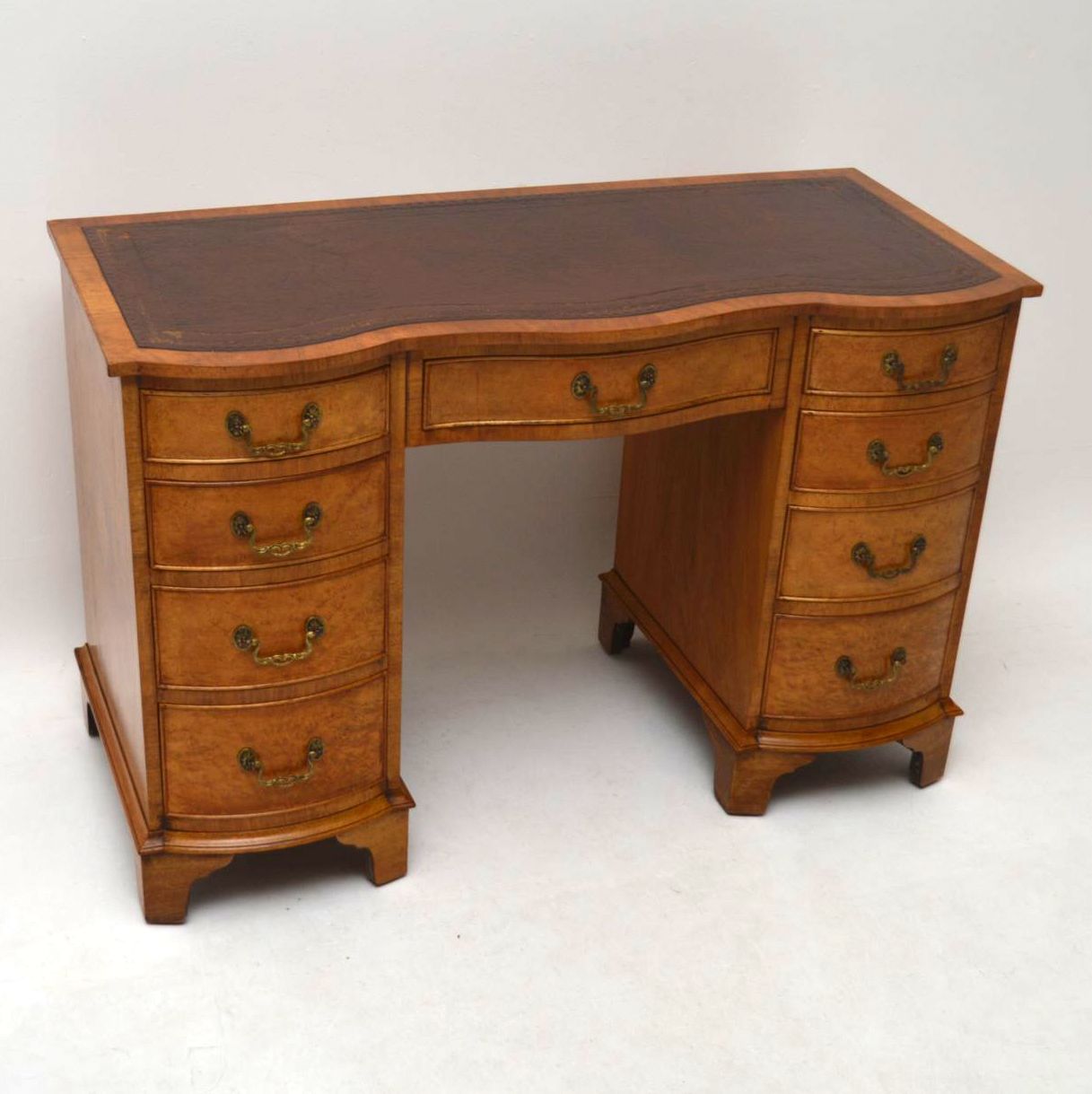 Burr Walnut Leather Top Desk c.1930 (1 of 1) Burr Walnut Leather Top Desk c.1930 (1 of 1)