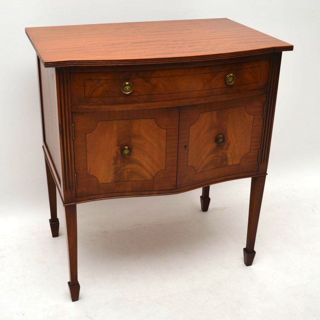 Inlaid Mahogany Cabinet on Legs c.1930 (1 of 1) Inlaid Mahogany Cabinet on Legs c.1930 (1 of 1)