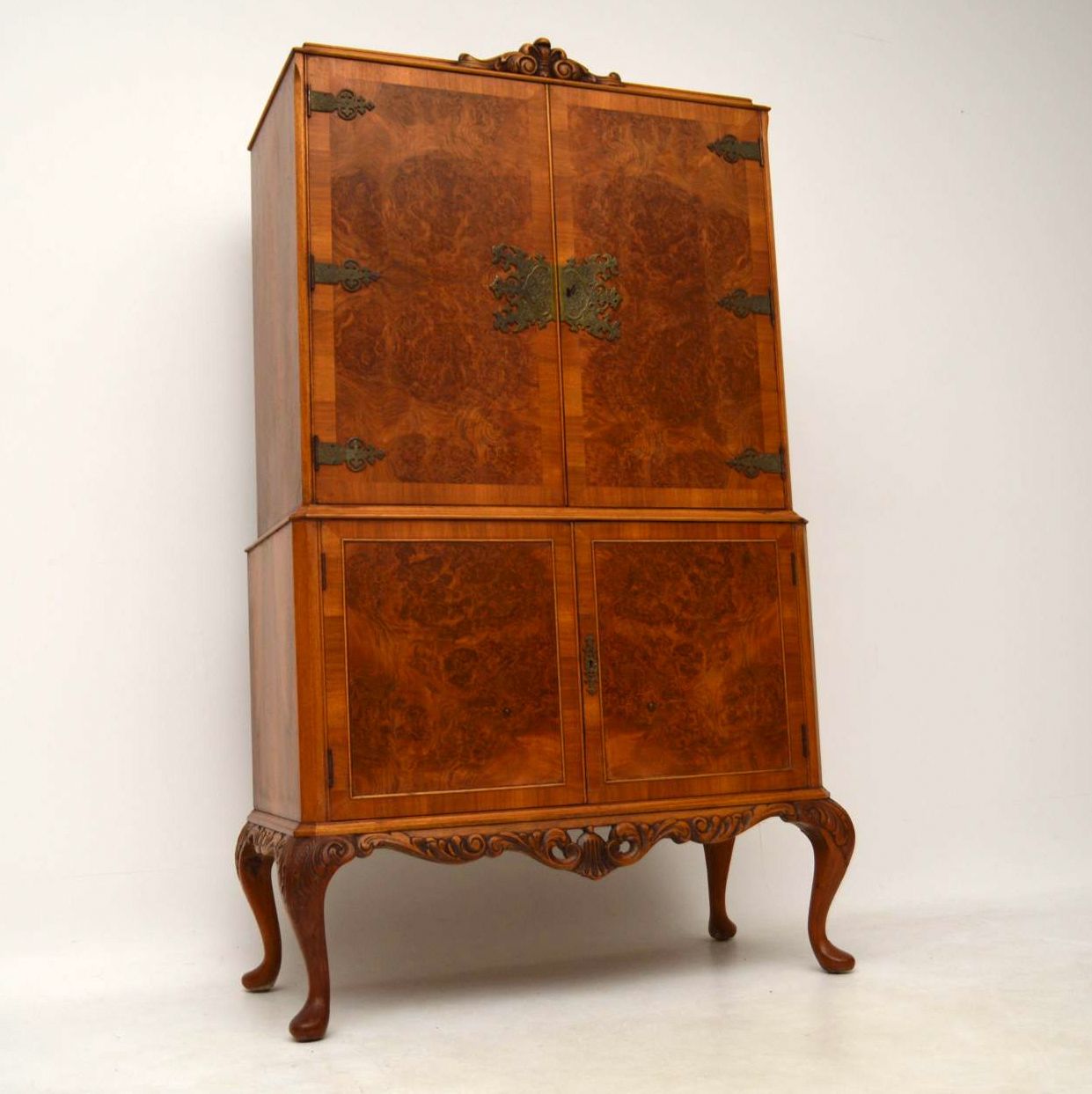 Burr Walnut Cocktail Drinks Cabinet c.1920 (1 of 1) Burr Walnut Cocktail Drinks Cabinet c.1920 (1 of 1)