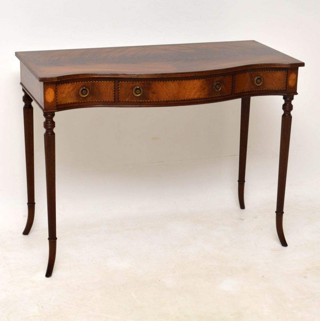 Antique Inlaid Mahogany Side Table c.1910 (1 of 1) Antique Inlaid Mahogany Side Table c.1910 (1 of 1)