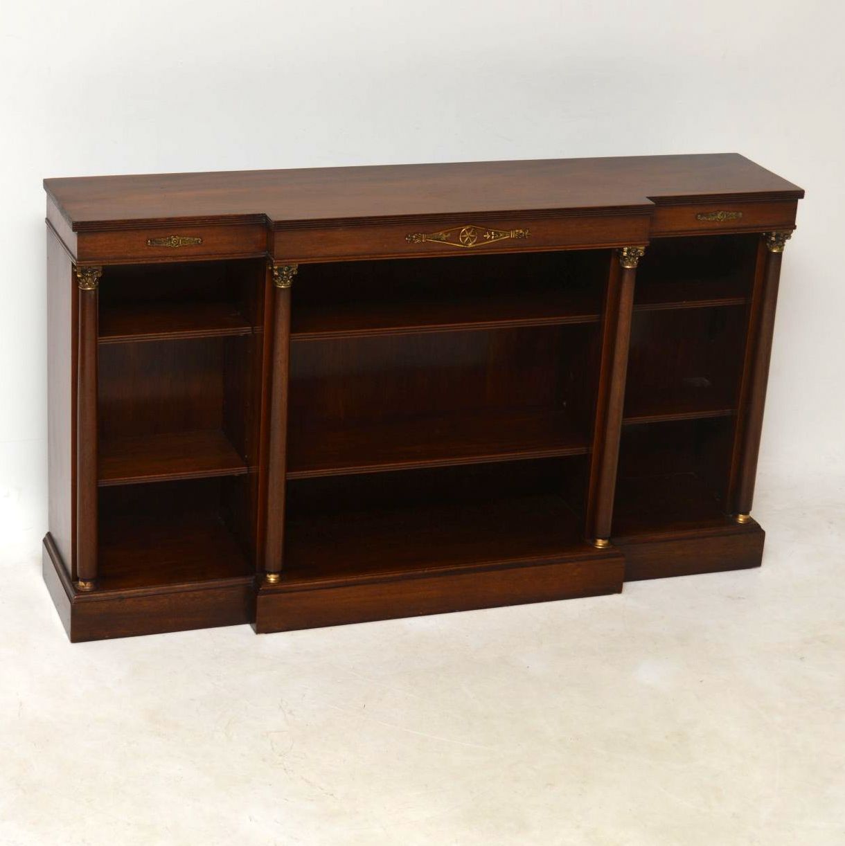 Small Mahogany Breakfront Open Bookcase (1 of 1) Small Mahogany Breakfront Open Bookcase (1 of 1)