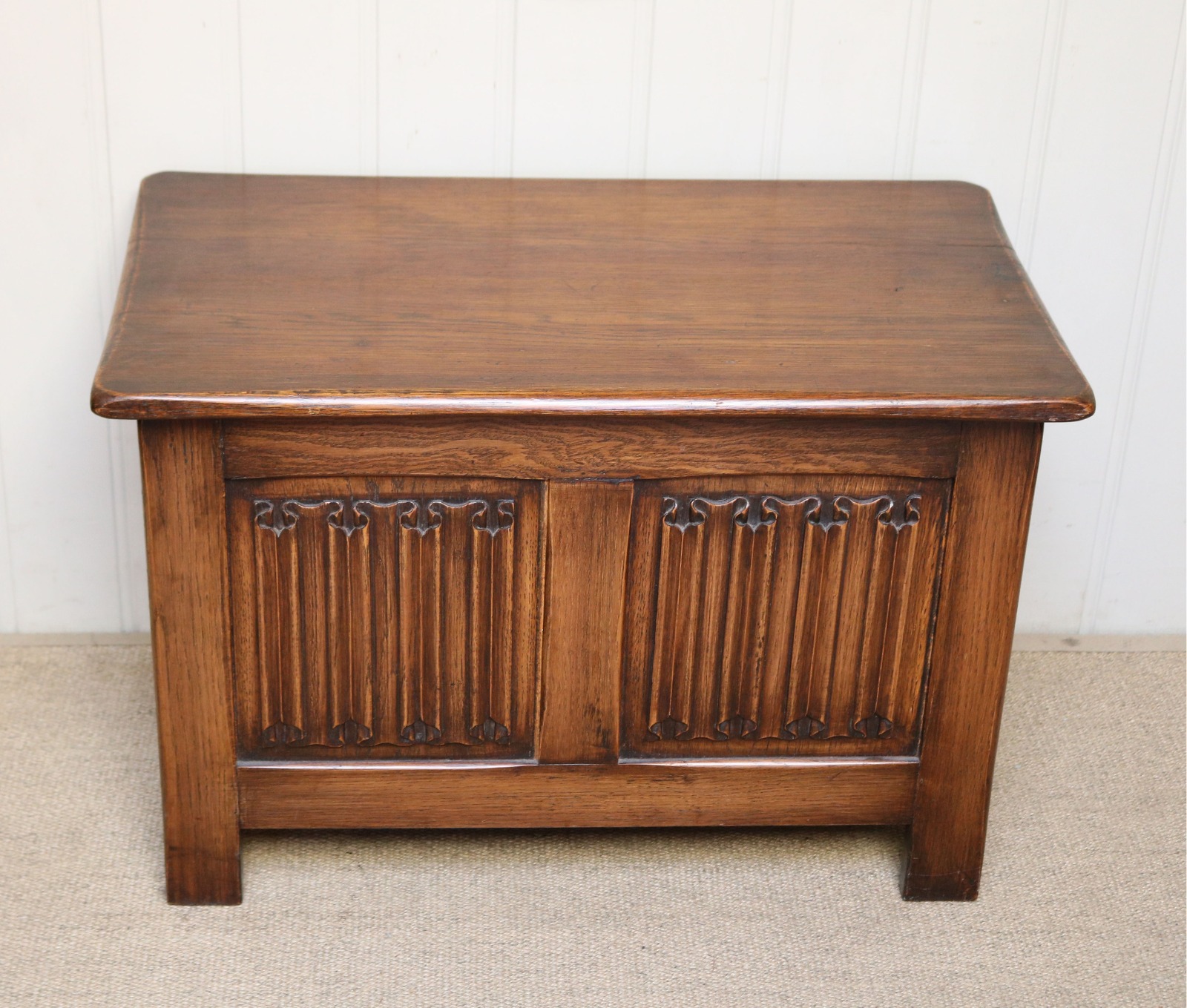 Small Oak Coffer c.1930 (1 of 1) Small Oak Coffer c.1930 (1 of 1)