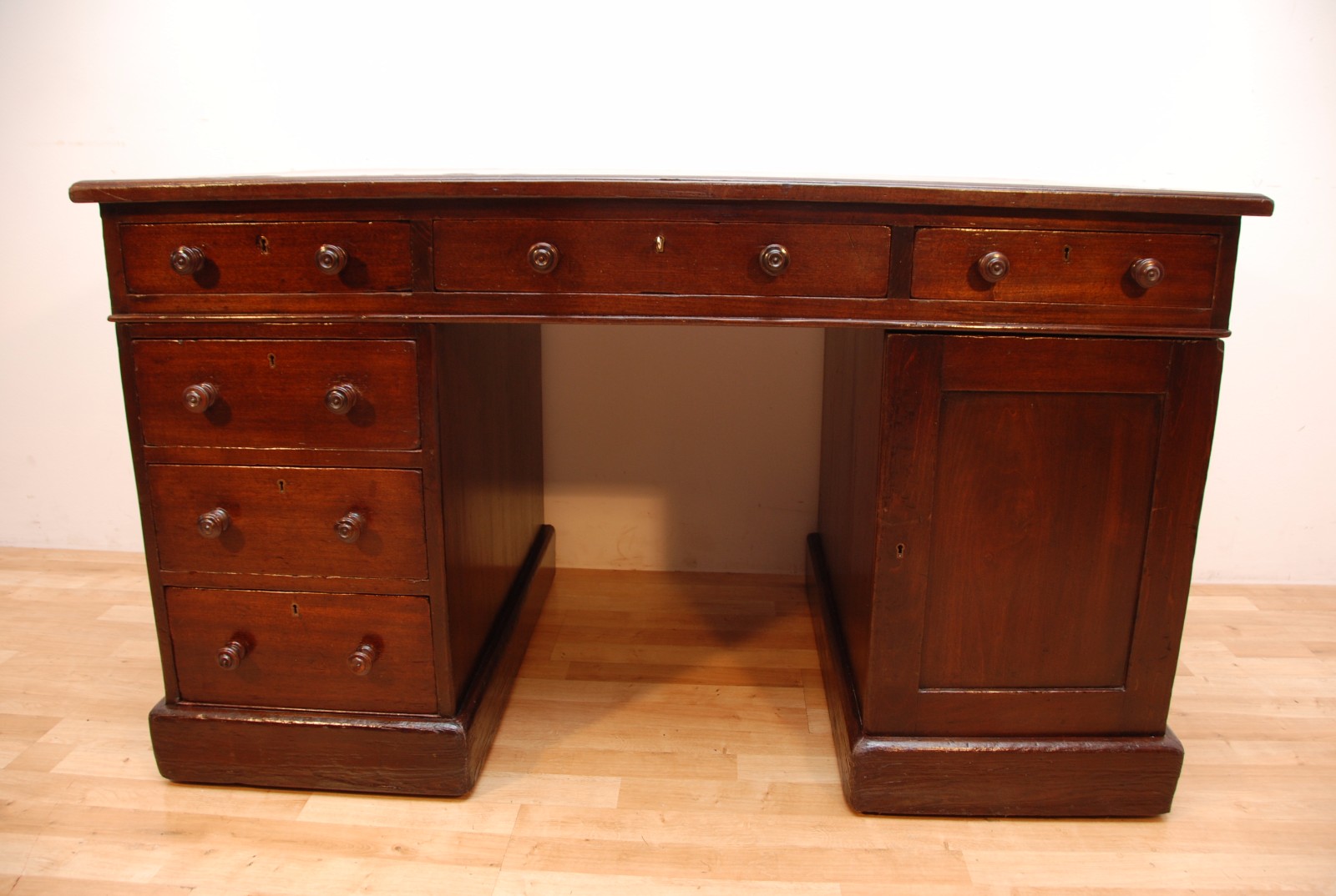 Antique Victorian Mahogany Writing Pedestal Desk Leather Top c.1870 (1 of 1) Antique Victorian Mahogany Writing Pedestal Desk Leather Top c.1870 (1 of 1)