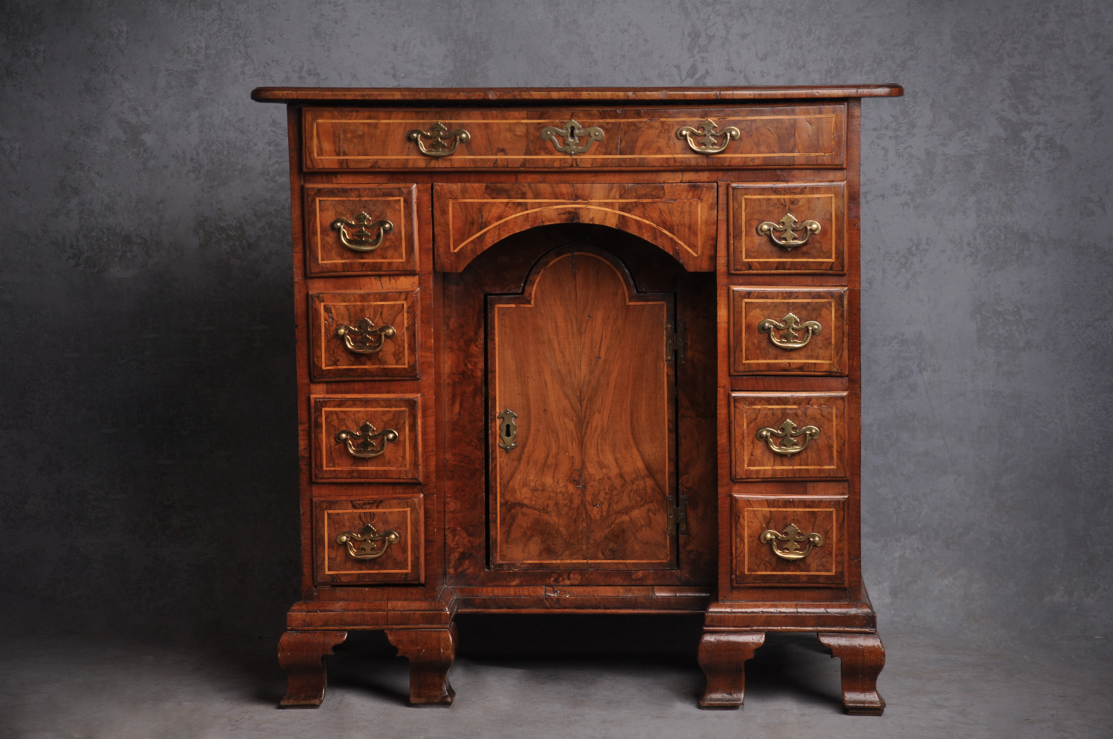 Early 18th Century Walnut Kneehole Desk (1 of 9)