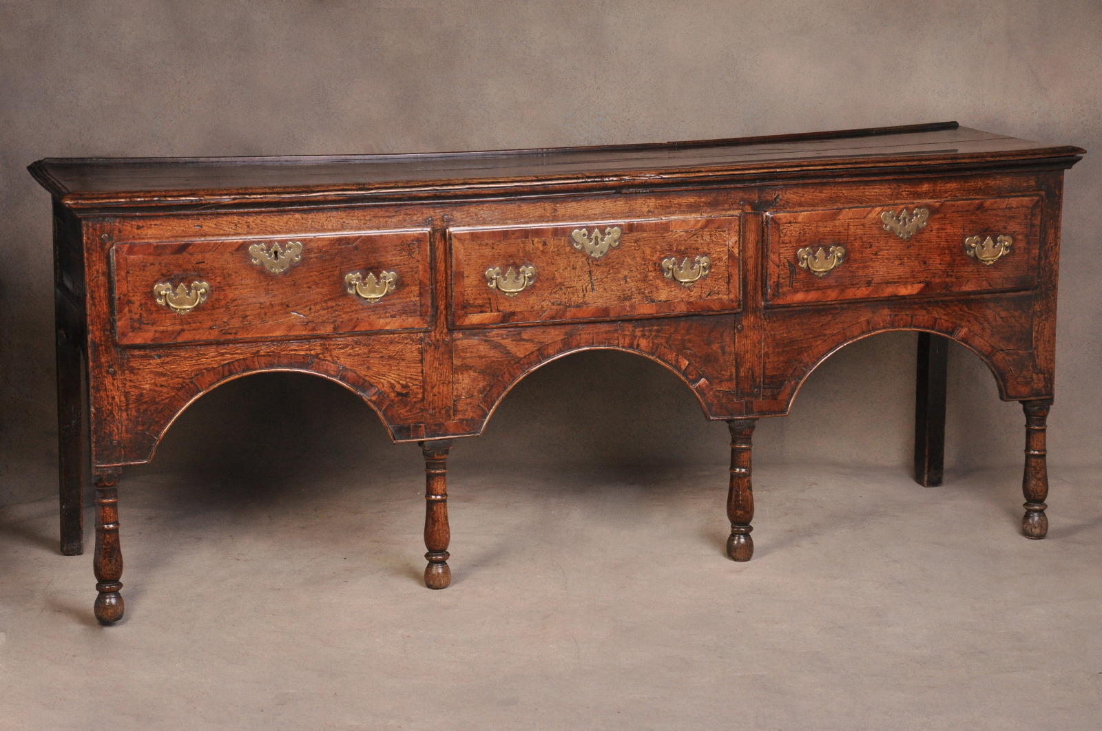 Early 18th Century Oak Dresser Base (1 of 9) Early 18th Century Oak Dresser Base (1 of 9)