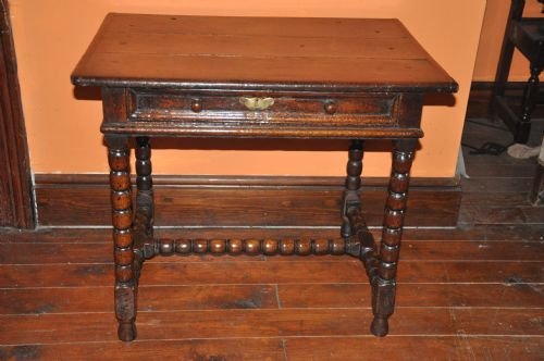 Oak Side Table c.1680 (1 of 5) Oak Side Table c.1680 (1 of 5)